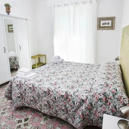 Bed & Breakfast Lepanto 2*