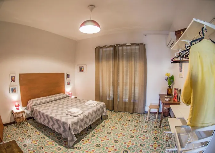 Lepanto ベッド・アンド・ブレックファスト 2*